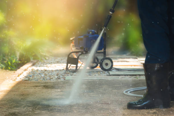 Best Roof Washing  in Briarcliff, TX
